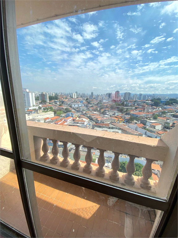 Apartamento com 3 dormitórios à Venda na Av. Júlio Buono!