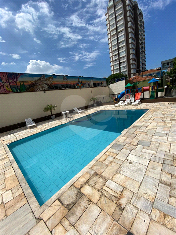 Apartamento com 3 dormitórios à Venda na Av. Júlio Buono!
