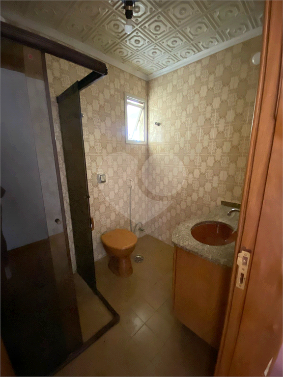 Apartamento com 3 dormitórios à Venda na Av. Júlio Buono!