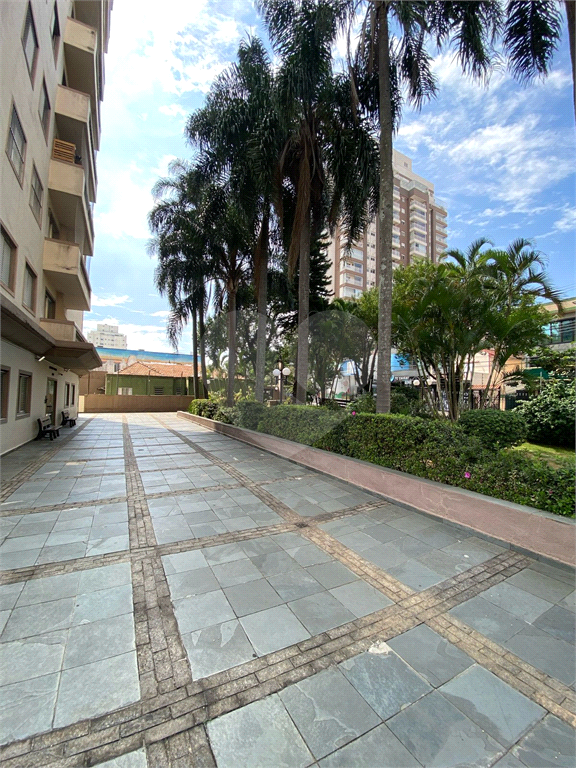Apartamento com 3 dormitórios à Venda na Av. Júlio Buono!