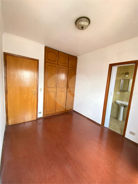 Apartamento com 3 dormitórios à Venda na Av. Júlio Buono!