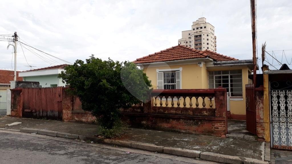 Excelente Terreno Plano de 504 Metros com 12x42 Rua larga Localização Nobre Aceita Unidade no Local