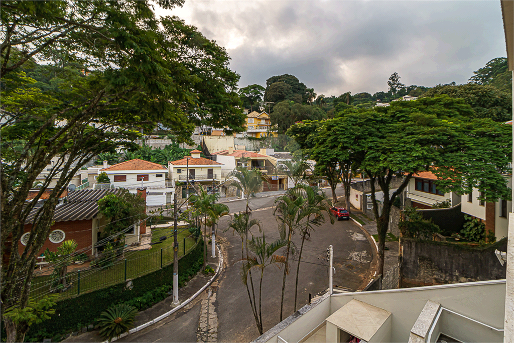 Moderno e sofisticado sobrado de alto padrão em  região nobre do Tremembé, Ruas largas e arborizadas