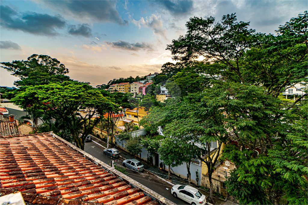 Moderno e sofisticado sobrado de alto padrão em  região nobre do Tremembé, Ruas largas e arborizadas