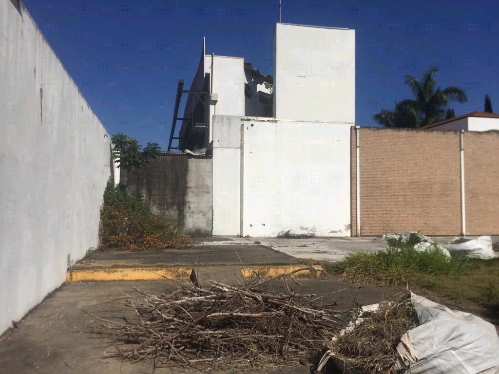 Excelente Terreno no Bairro da Vila Bianca,ao lado da Avenida. Braz Leme.