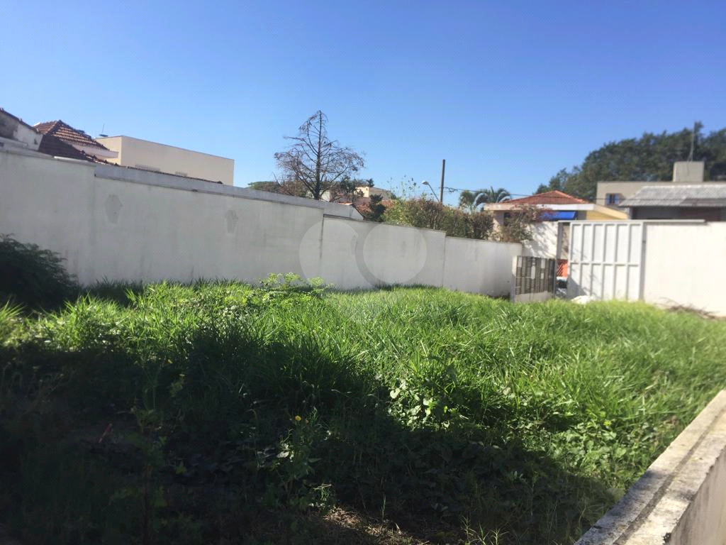 Excelente Terreno no Bairro da Vila Bianca,ao lado da Avenida. Braz Leme.