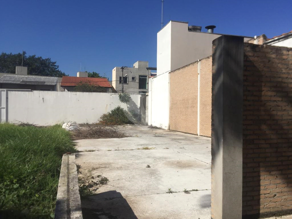 Excelente Terreno no Bairro da Vila Bianca,ao lado da Avenida. Braz Leme.