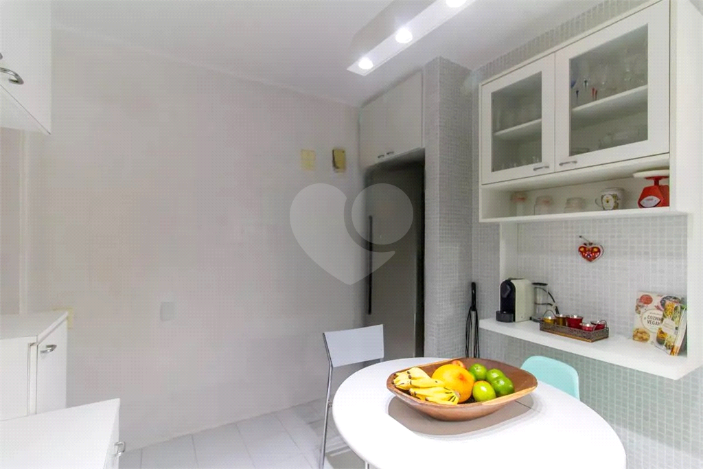 APARTAMENTO em PERDIZES