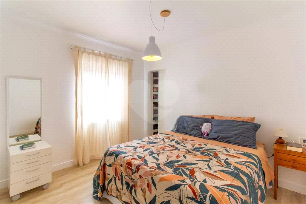 APARTAMENTO em PERDIZES