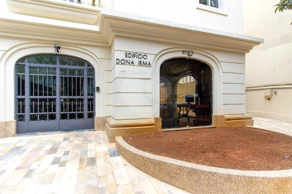 APARTAMENTO em PERDIZES