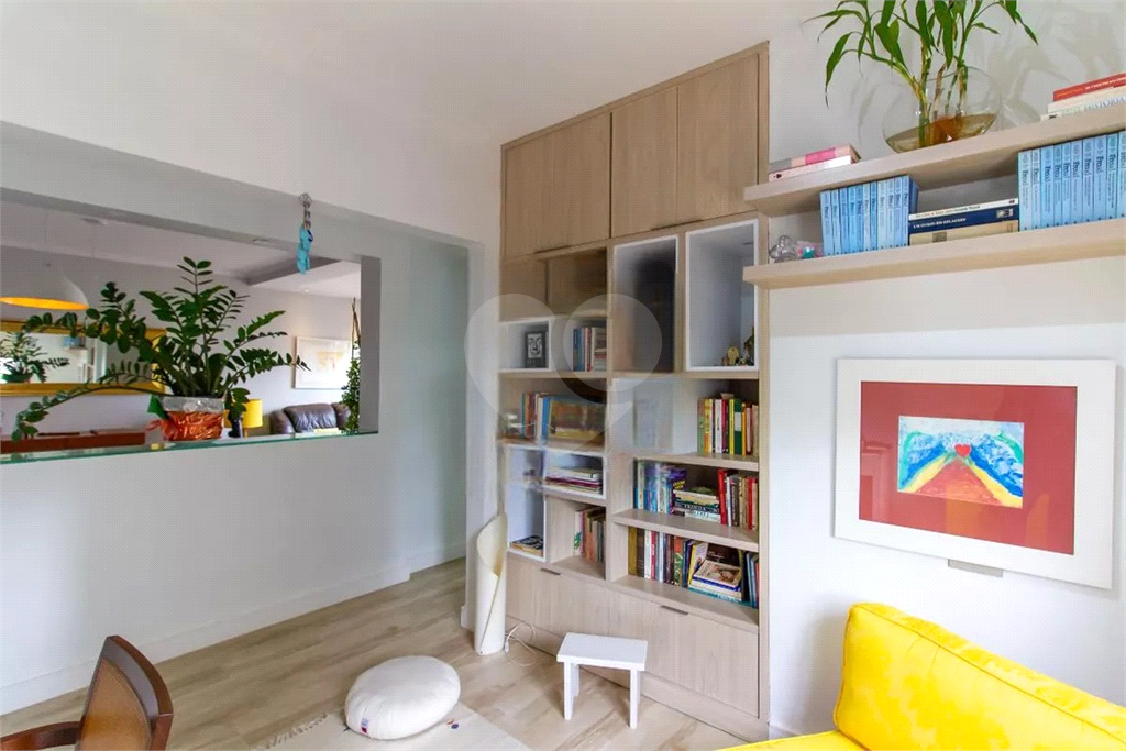 APARTAMENTO em PERDIZES