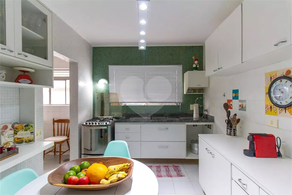 APARTAMENTO em PERDIZES