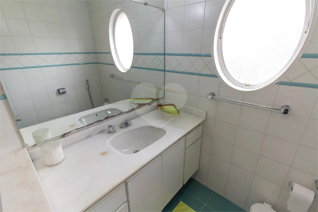 APARTAMENTO em PERDIZES