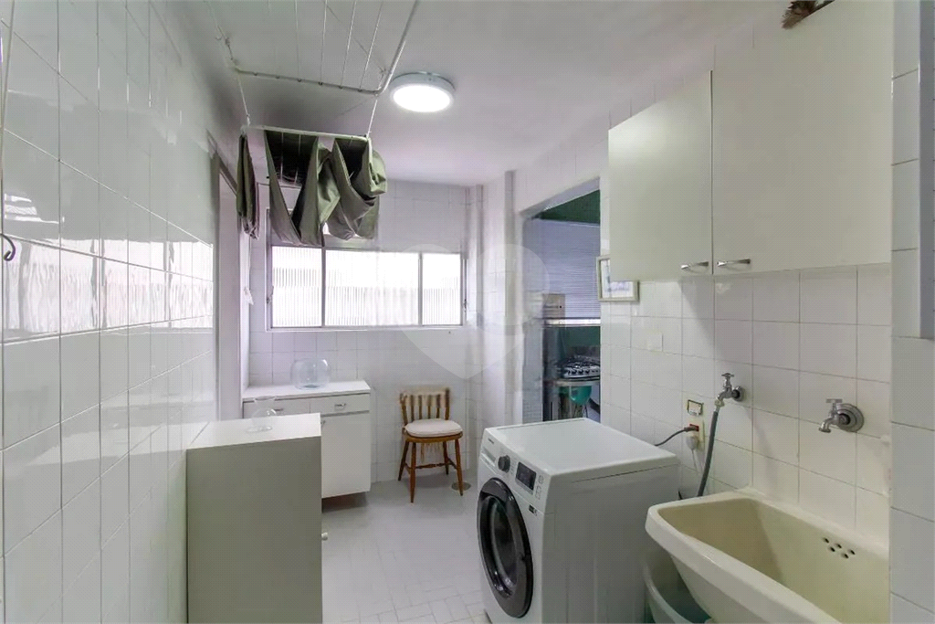 APARTAMENTO em PERDIZES