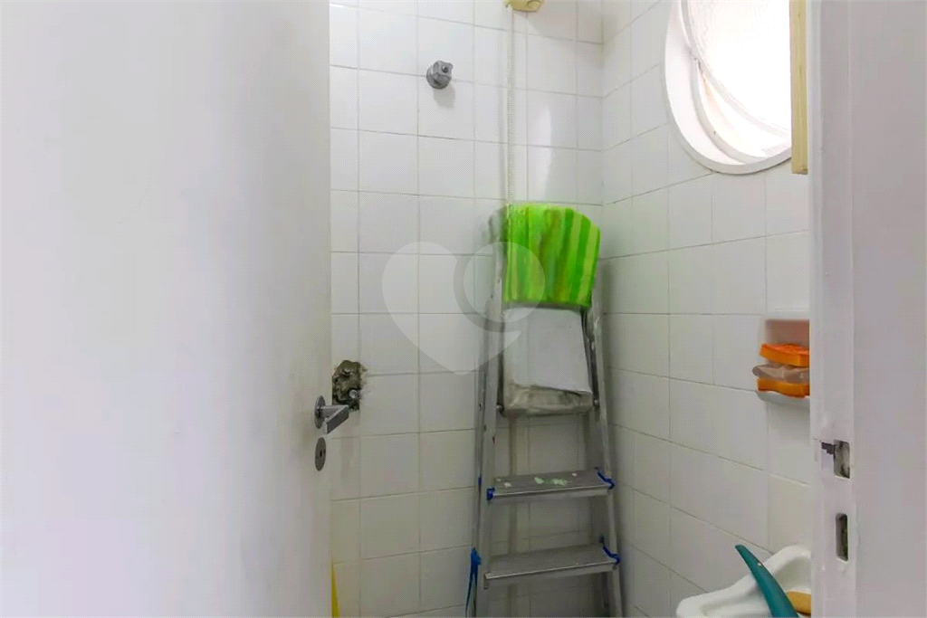 APARTAMENTO em PERDIZES