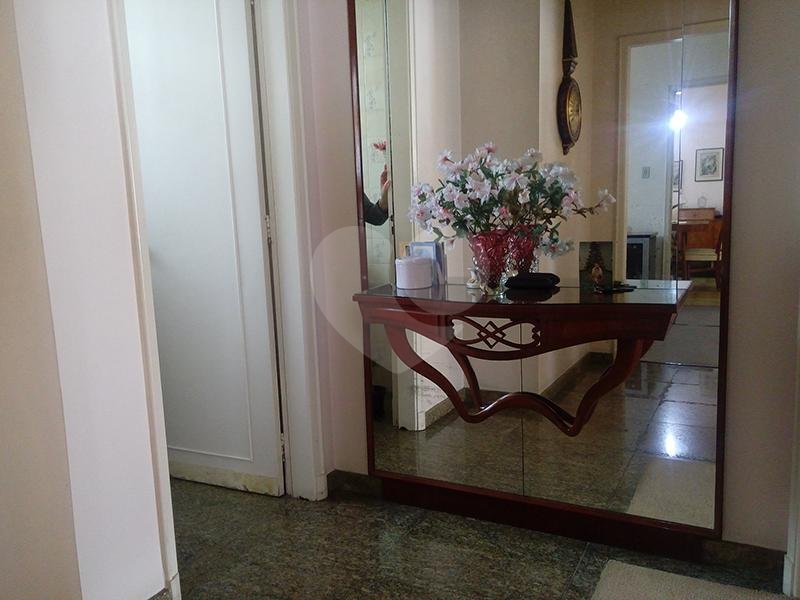 Casa à venda com 3 quartos, 306m² - Foto 10