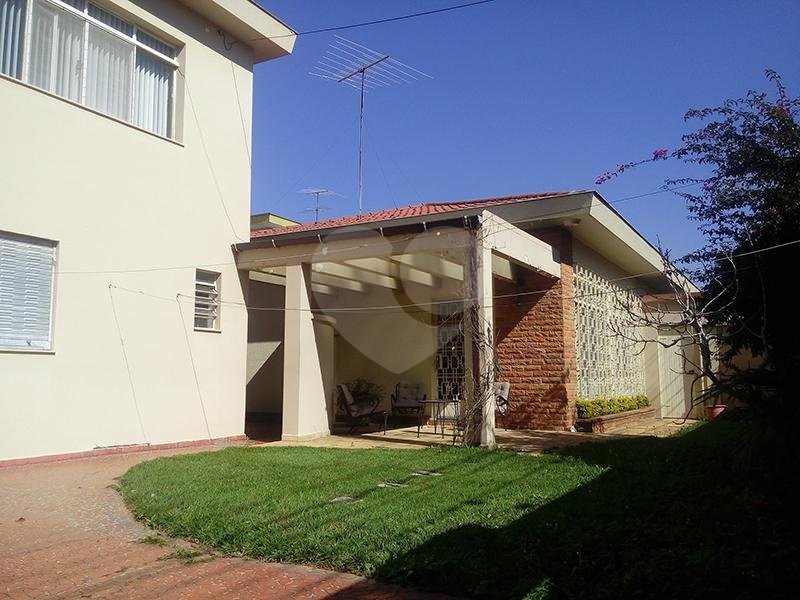 Casa à venda com 3 quartos, 306m² - Foto 31