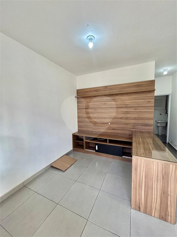 Casa em condomínio fechado com 1 dormitório 1 banheiro - repleto de planejados