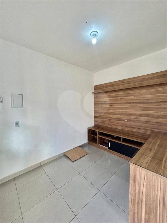 Casa em condomínio fechado com 1 dormitório 1 banheiro - repleto de planejados