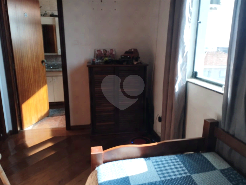 Sobrado bem espaçoso