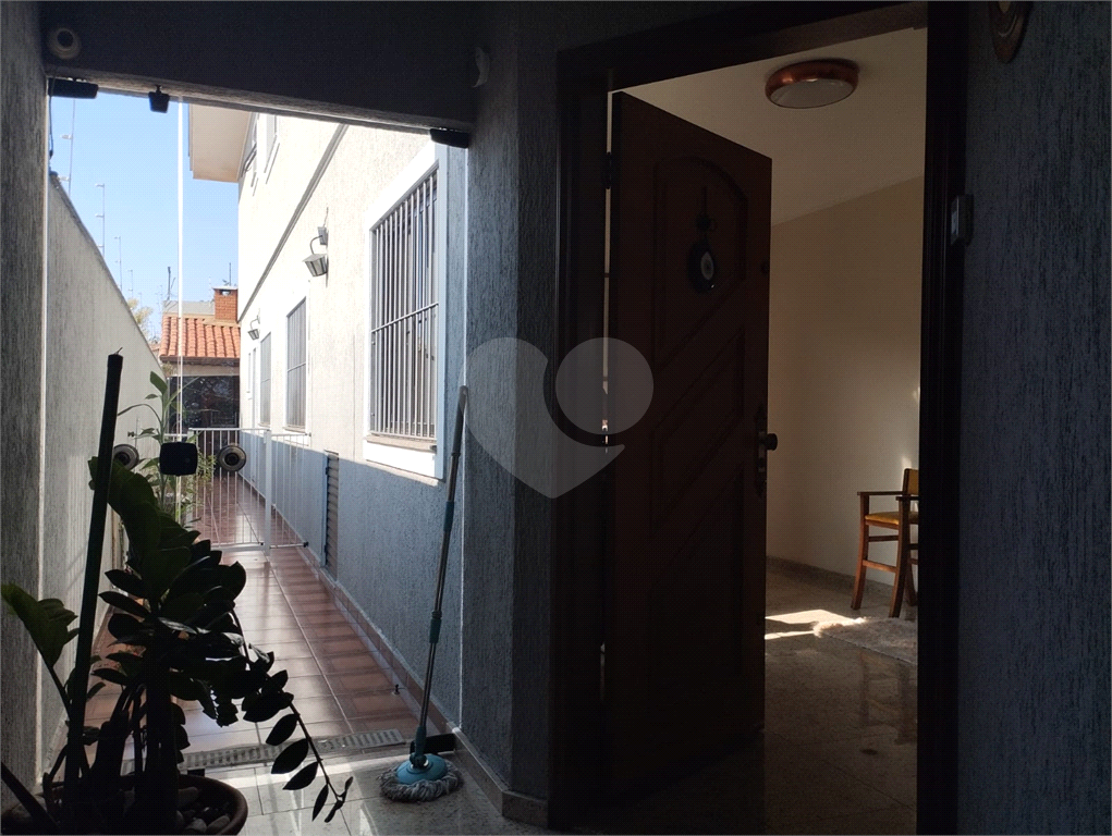 Sobrado bem espaçoso