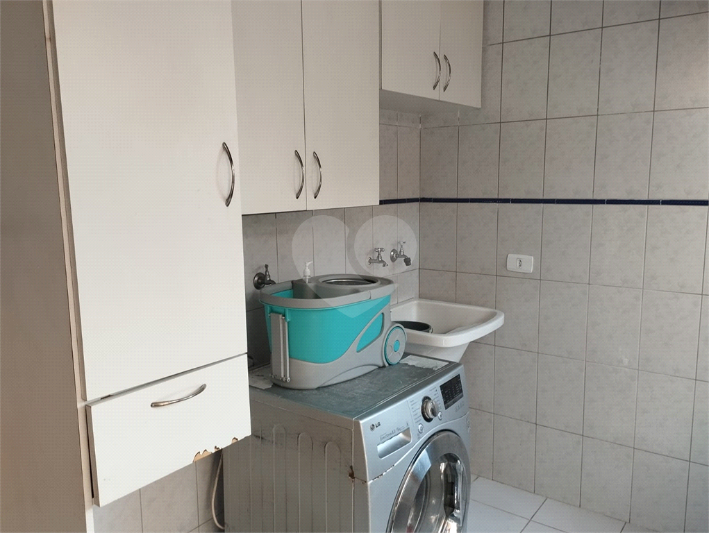 Sobrado bem espaçoso