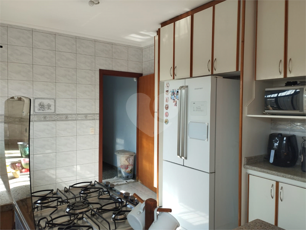 Sobrado bem espaçoso