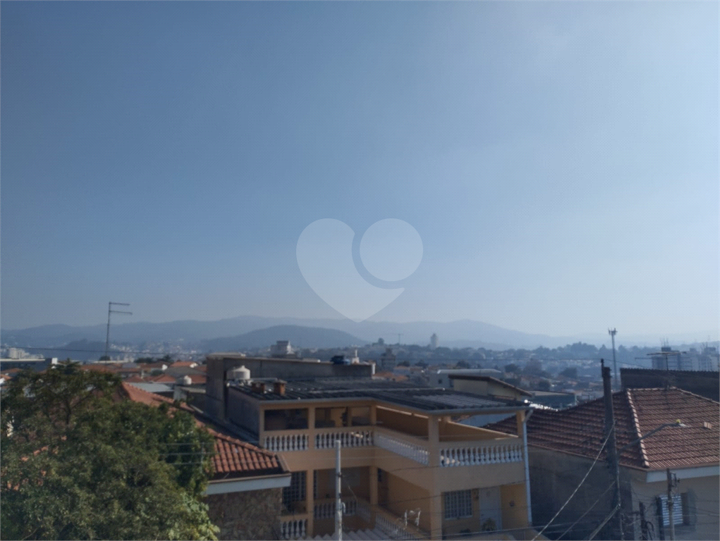 Sobrado bem espaçoso