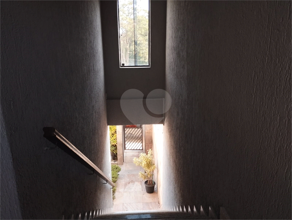 Sobrado bem espaçoso