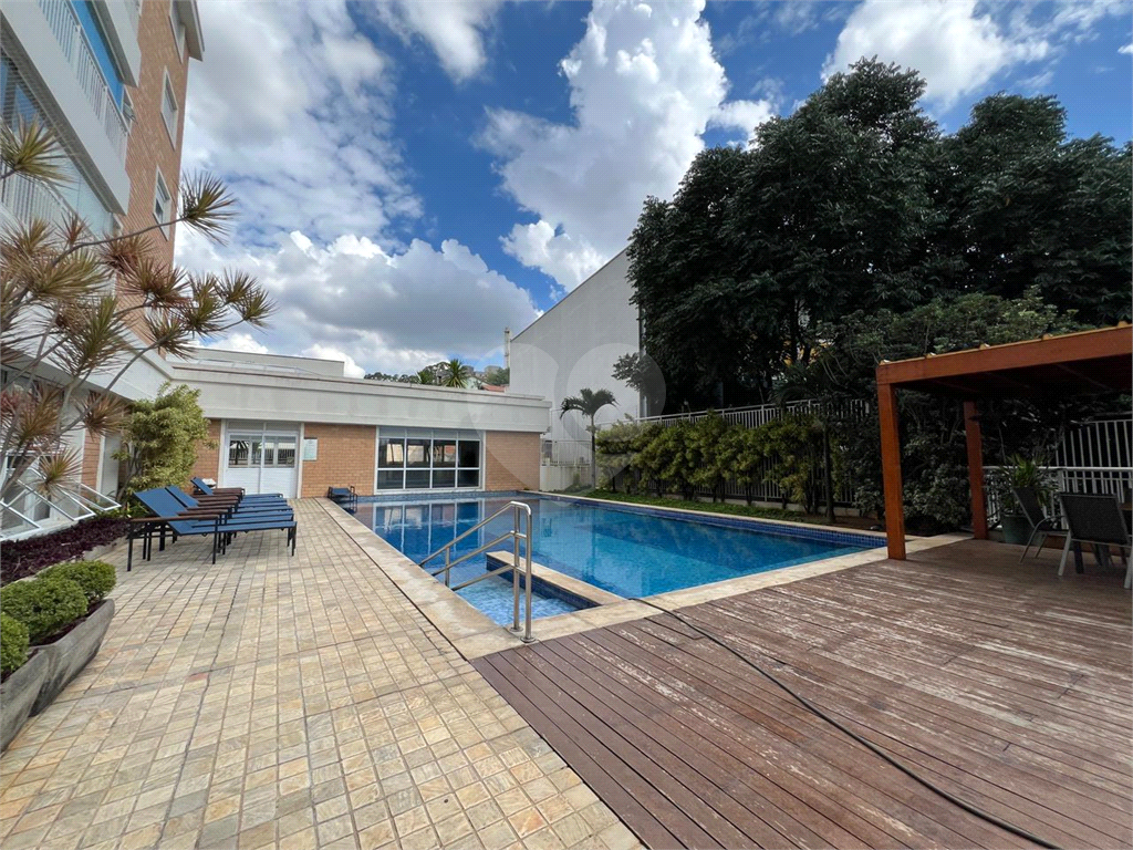 Apartamento próximo a av. Braz Leme