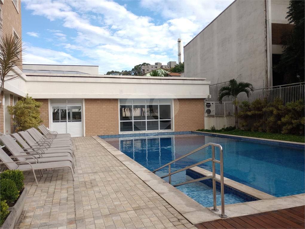 Apartamento próximo a av. Braz Leme