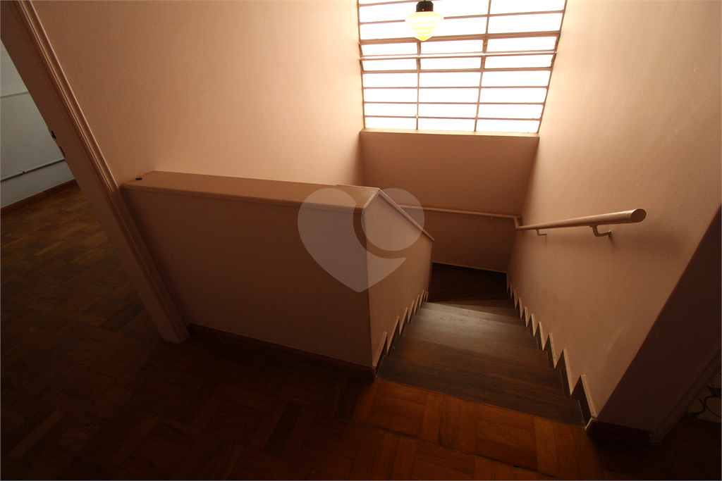 Casa com 4 suítes, 500m²  a venda em Granja Julieta