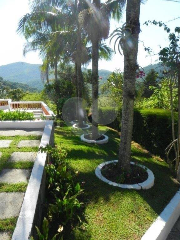SOBRADO NO CONDOMÍNIO CERROS VERDES - TODO REFORMADO - MAIRIPORÃ 