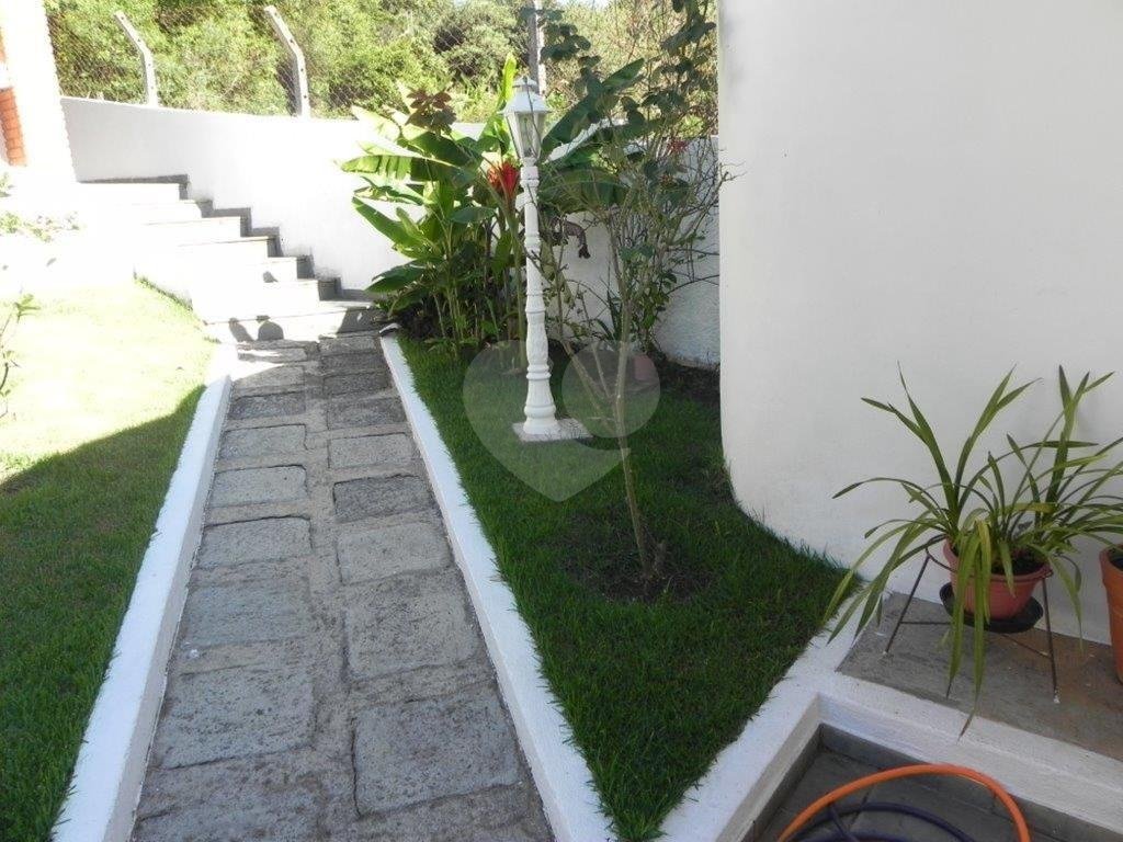 SOBRADO NO CONDOMÍNIO CERROS VERDES - TODO REFORMADO - MAIRIPORÃ 