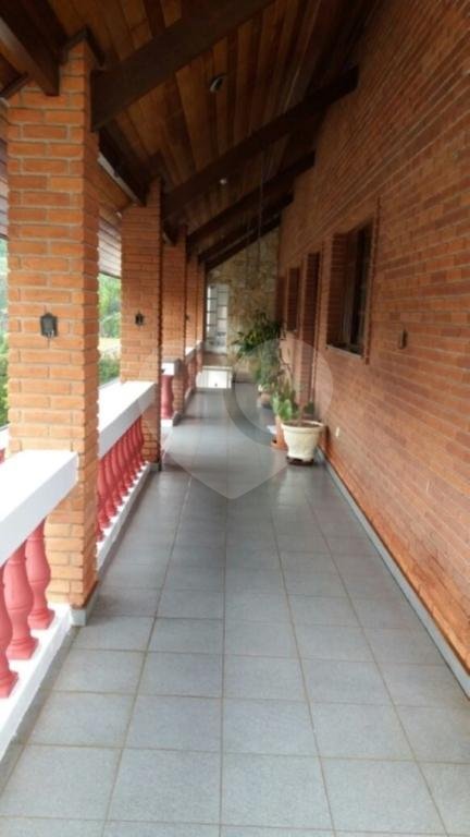 SOBRADO NO CONDOMÍNIO CERROS VERDES - TODO REFORMADO - MAIRIPORÃ 