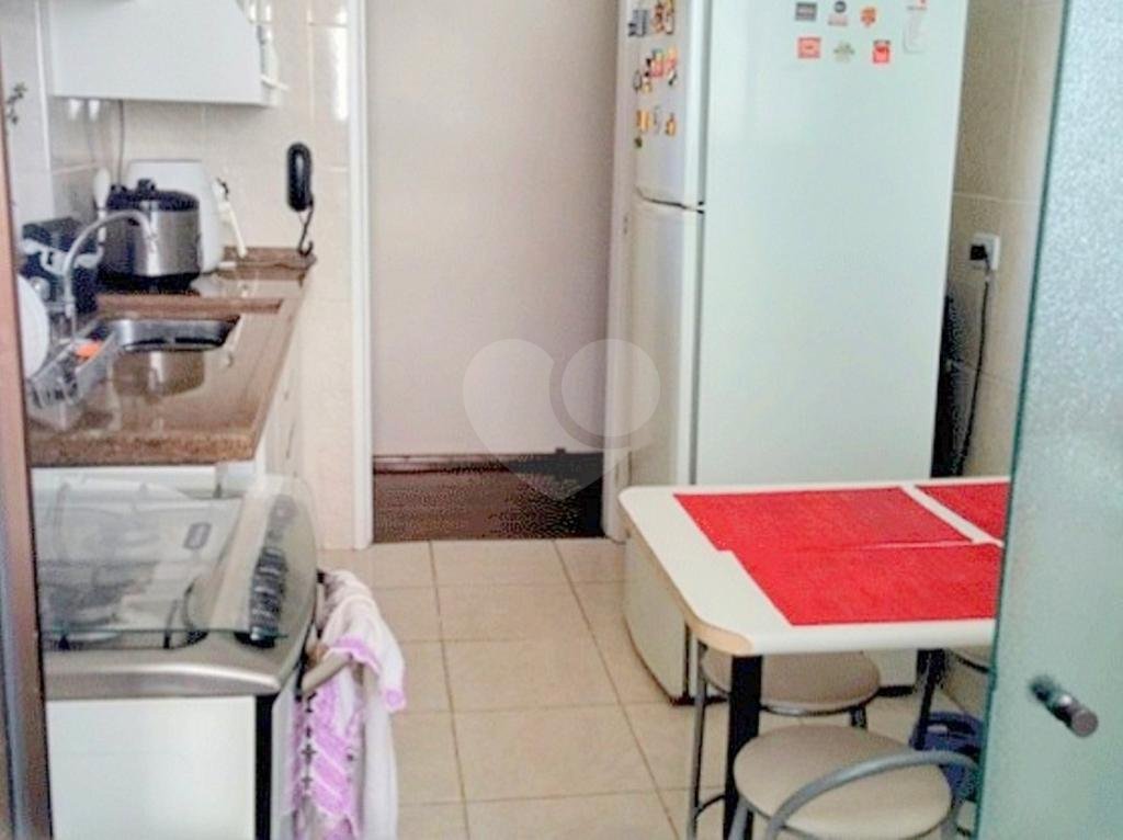 Apartamento á venda na região da Saúde