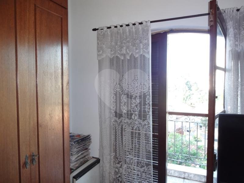 Casa para residência ou serviços. Excelente localização!