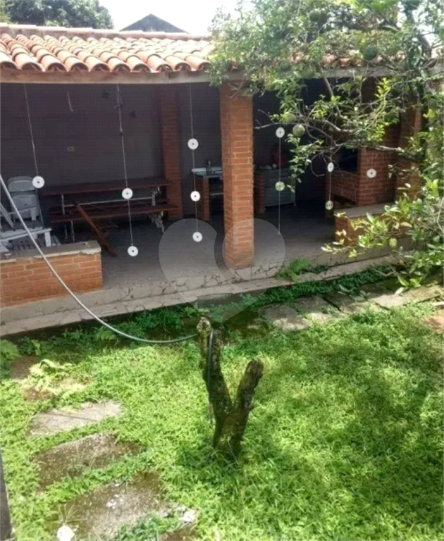 Casa para residência ou serviços. Excelente localização!