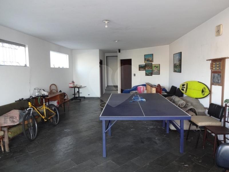 Casa para residência ou serviços. Excelente localização!