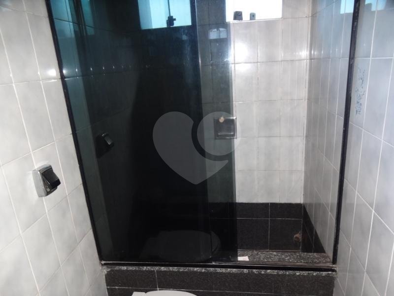 Casa para residência ou serviços. Excelente localização!