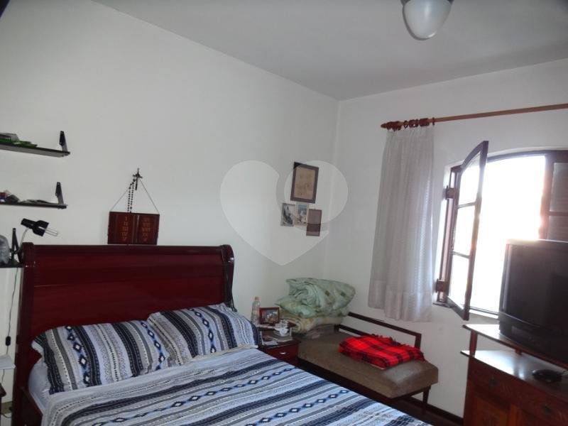 Casa para residência ou serviços. Excelente localização!