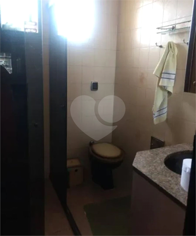 Casa para residência ou serviços. Excelente localização!