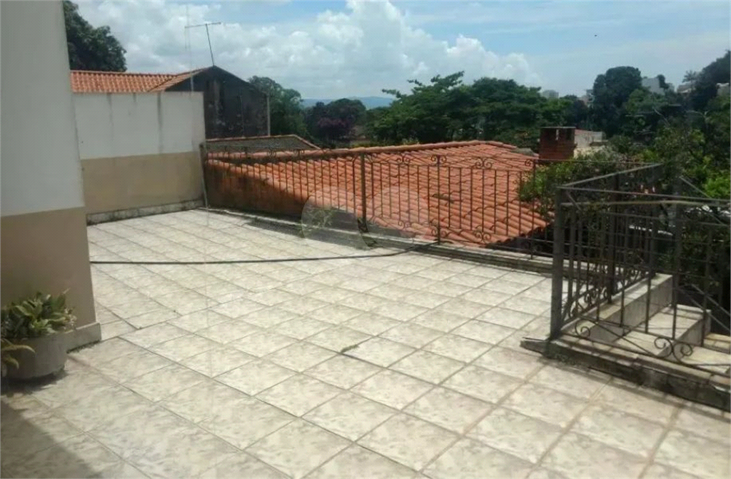 Casa para residência ou serviços. Excelente localização!