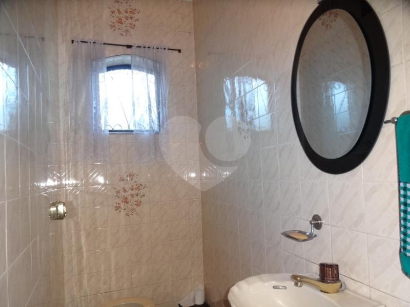 Casa para residência ou serviços. Excelente localização!