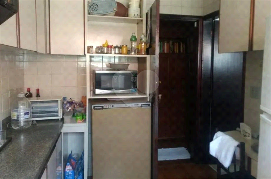 Casa para residência ou serviços. Excelente localização!