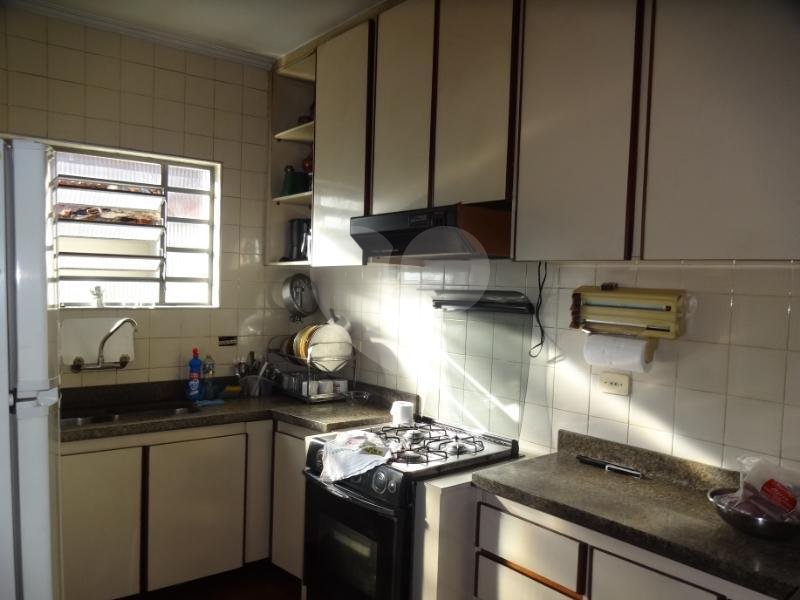 Casa para residência ou serviços. Excelente localização!