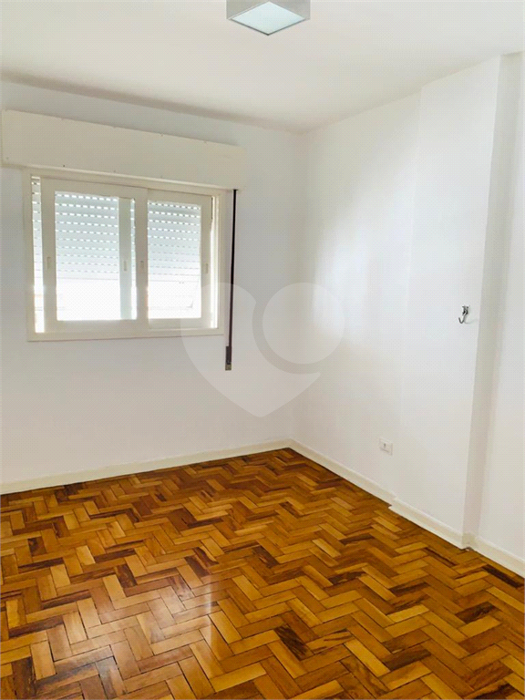 APARTAMENTO em PINHEIROS