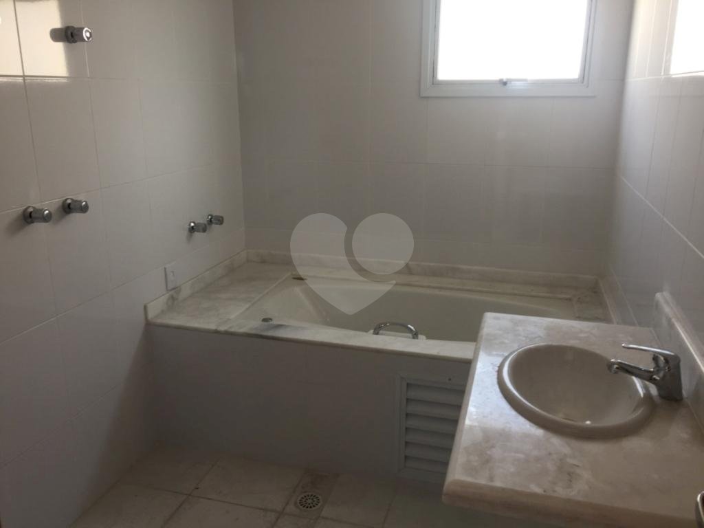 APARTAMENTO em SANTANA