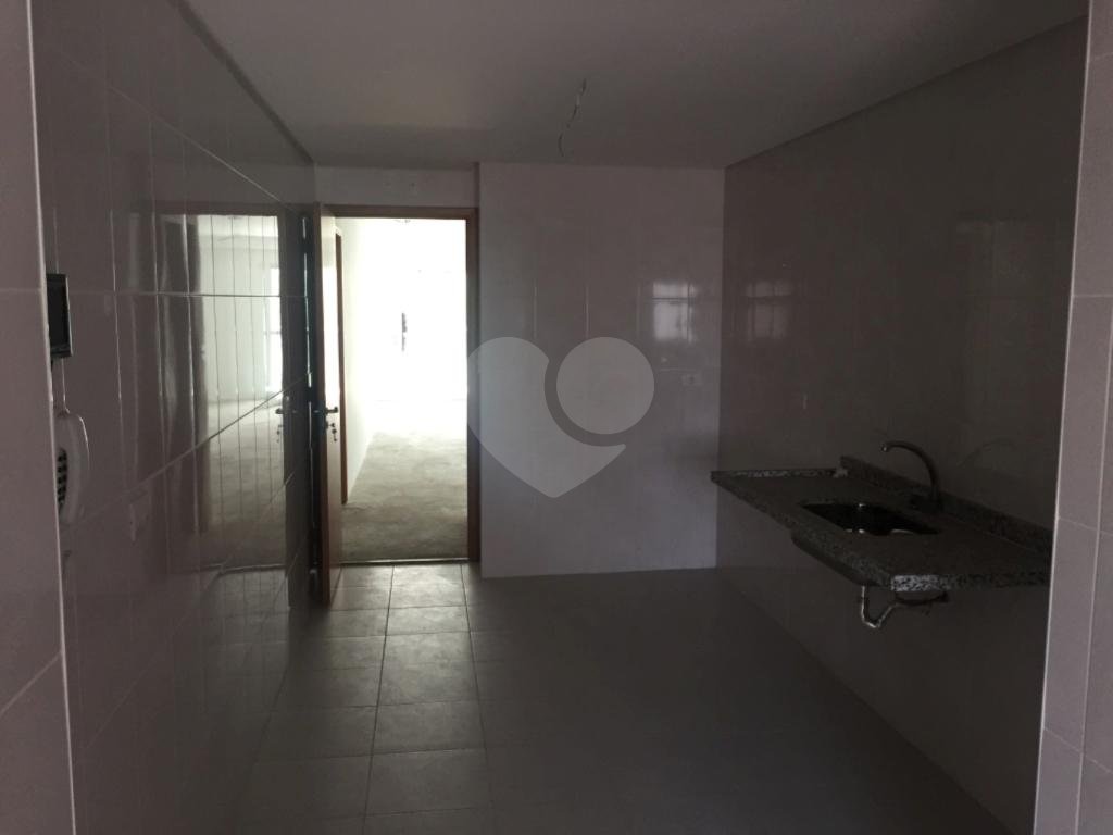 APARTAMENTO em SANTANA