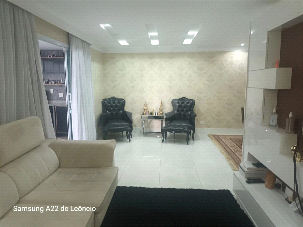 APARTAMENTO em SANTANA